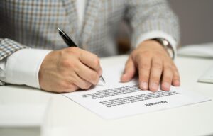 Read more about the article Jak elektroniczne wnioski urlopowe ratują życie w firmach pracujących hybrydowo?